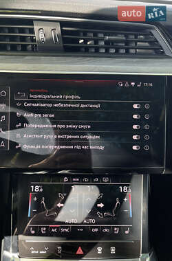 Внедорожник / Кроссовер Audi e-tron 2021 в 