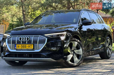 Внедорожник / Кроссовер Audi e-tron 2019 в 