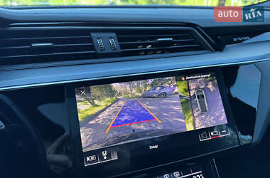 Внедорожник / Кроссовер Audi e-tron 2019 в 