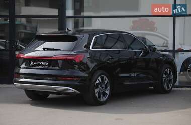 Внедорожник / Кроссовер Audi e-tron 2020 в 