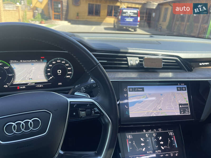 Позашляховик / Кросовер Audi e-tron 2019 в Кривому Розі