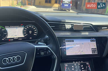 Внедорожник / Кроссовер Audi e-tron 2019 в 