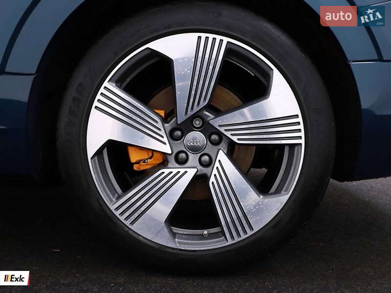 Внедорожник / Кроссовер Audi e-tron 2018 в Тернополе