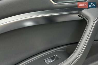 Внедорожник / Кроссовер Audi e-tron 2021 в 