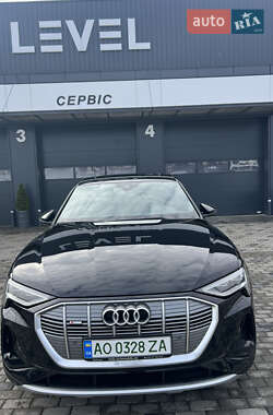 Внедорожник / Кроссовер Audi e-tron 2020 в 