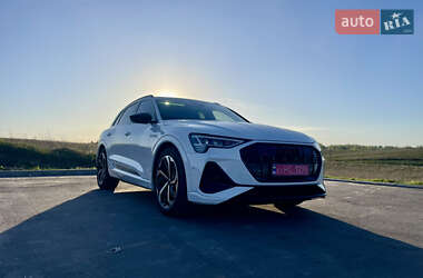 Внедорожник / Кроссовер Audi e-tron 2021 в Ровно