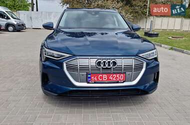 Внедорожник / Кроссовер Audi e-tron 2020 в 