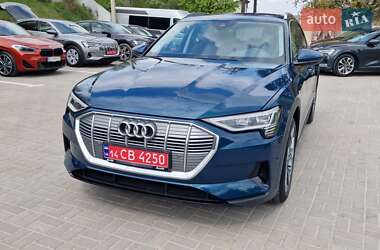 Внедорожник / Кроссовер Audi e-tron 2020 в 