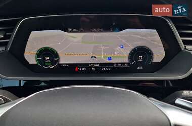 Внедорожник / Кроссовер Audi e-tron 2020 в 