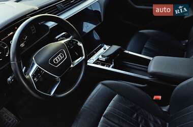 Внедорожник / Кроссовер Audi e-tron 2020 в 