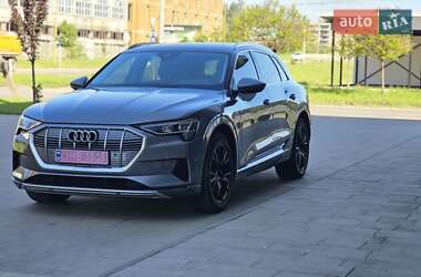 Внедорожник / Кроссовер Audi e-tron 2020 в 