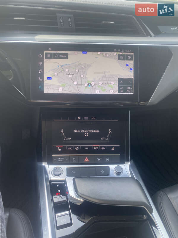 Позашляховик / Кросовер Audi e-tron 2020 в Дубні