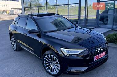 Внедорожник / Кроссовер Audi e-tron 2020 в 