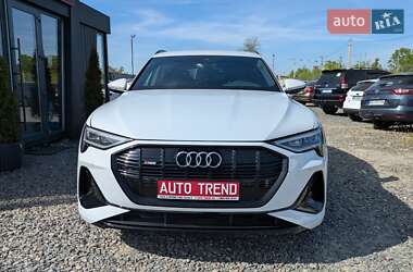 Внедорожник / Кроссовер Audi e-tron 2020 в 