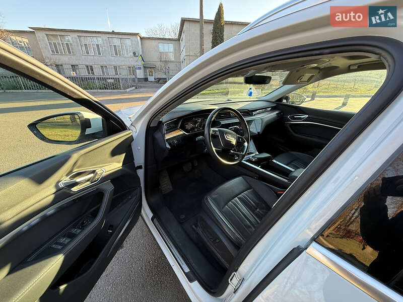 Внедорожник / Кроссовер Audi e-tron 2019 в Кривом Роге