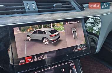 Внедорожник / Кроссовер Audi e-tron 2019 в 