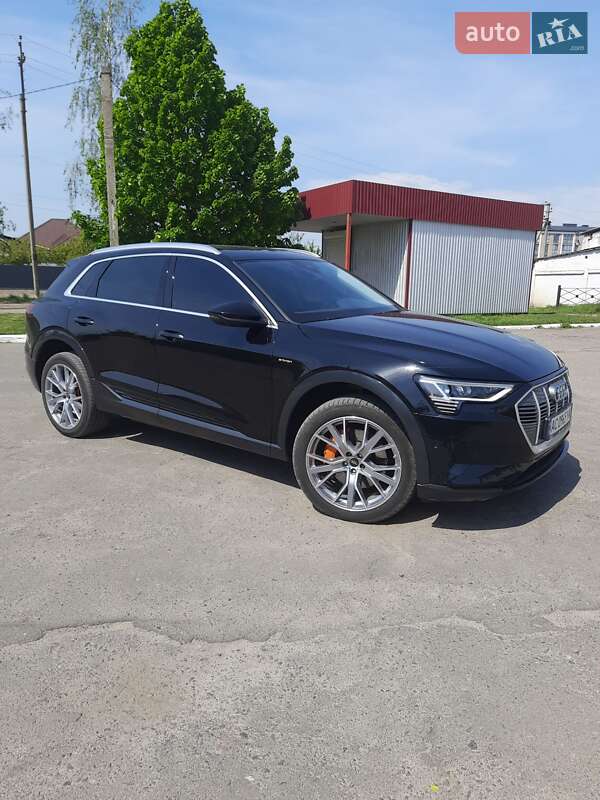 Внедорожник / Кроссовер Audi e-tron 2020 в Ковеле