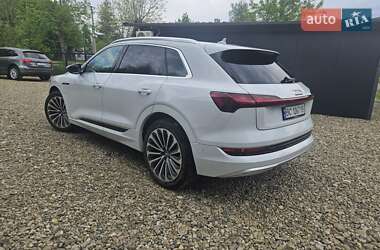 Внедорожник / Кроссовер Audi e-tron 2019 в 