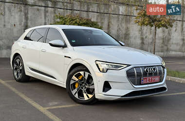 Внедорожник / Кроссовер Audi e-tron 2021 в Ровно