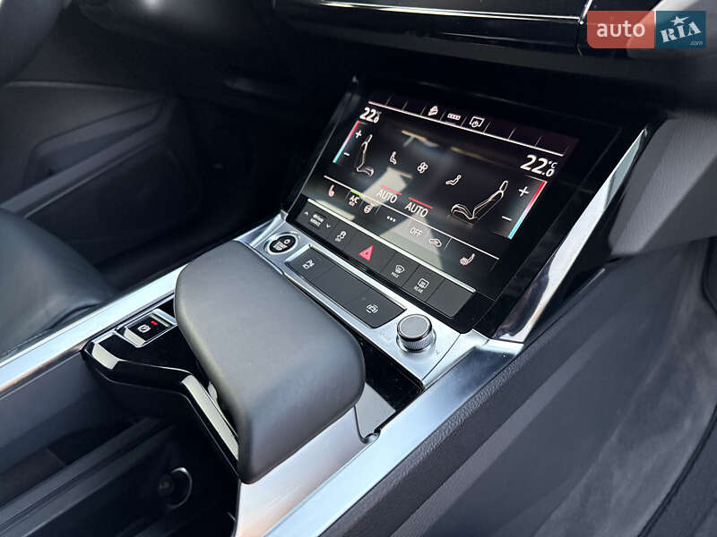 Внедорожник / Кроссовер Audi e-tron 2021 в Ровно