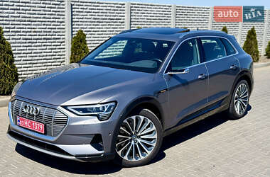 Внедорожник / Кроссовер Audi e-tron 2020 в 