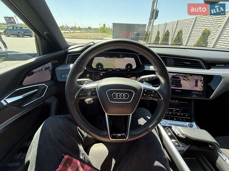 Внедорожник / Кроссовер Audi e-tron 2020 в Днепре
