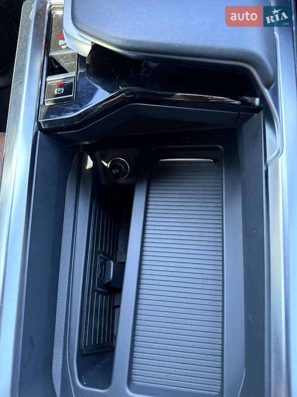 Позашляховик / Кросовер Audi e-tron 2021 в Харкові