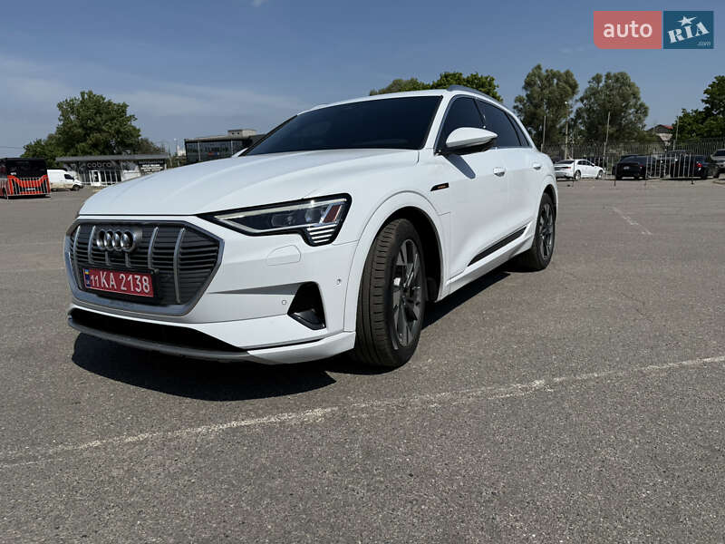 Позашляховик / Кросовер Audi e-tron 2021 в Харкові