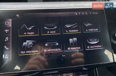 Позашляховик / Кросовер Audi e-tron 2019 в 