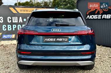 Позашляховик / Кросовер Audi e-tron 2019 в 