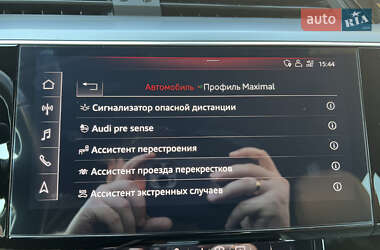 Позашляховик / Кросовер Audi e-tron 2018 в 