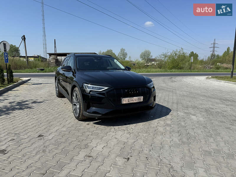 Внедорожник / Кроссовер Audi e-tron 2019 в Ужгороде