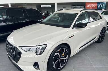 Audi e-tron 2021