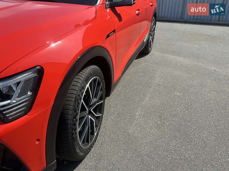 Внедорожник / Кроссовер Audi e-tron 2020 в Киеве
