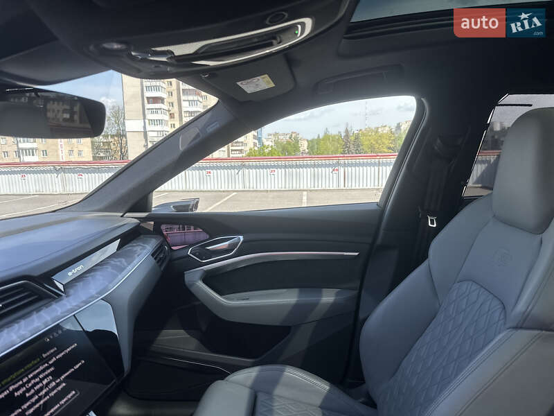 Внедорожник / Кроссовер Audi e-tron 2020 в Киеве