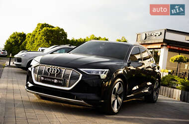 Внедорожник / Кроссовер Audi e-tron 2019 в 