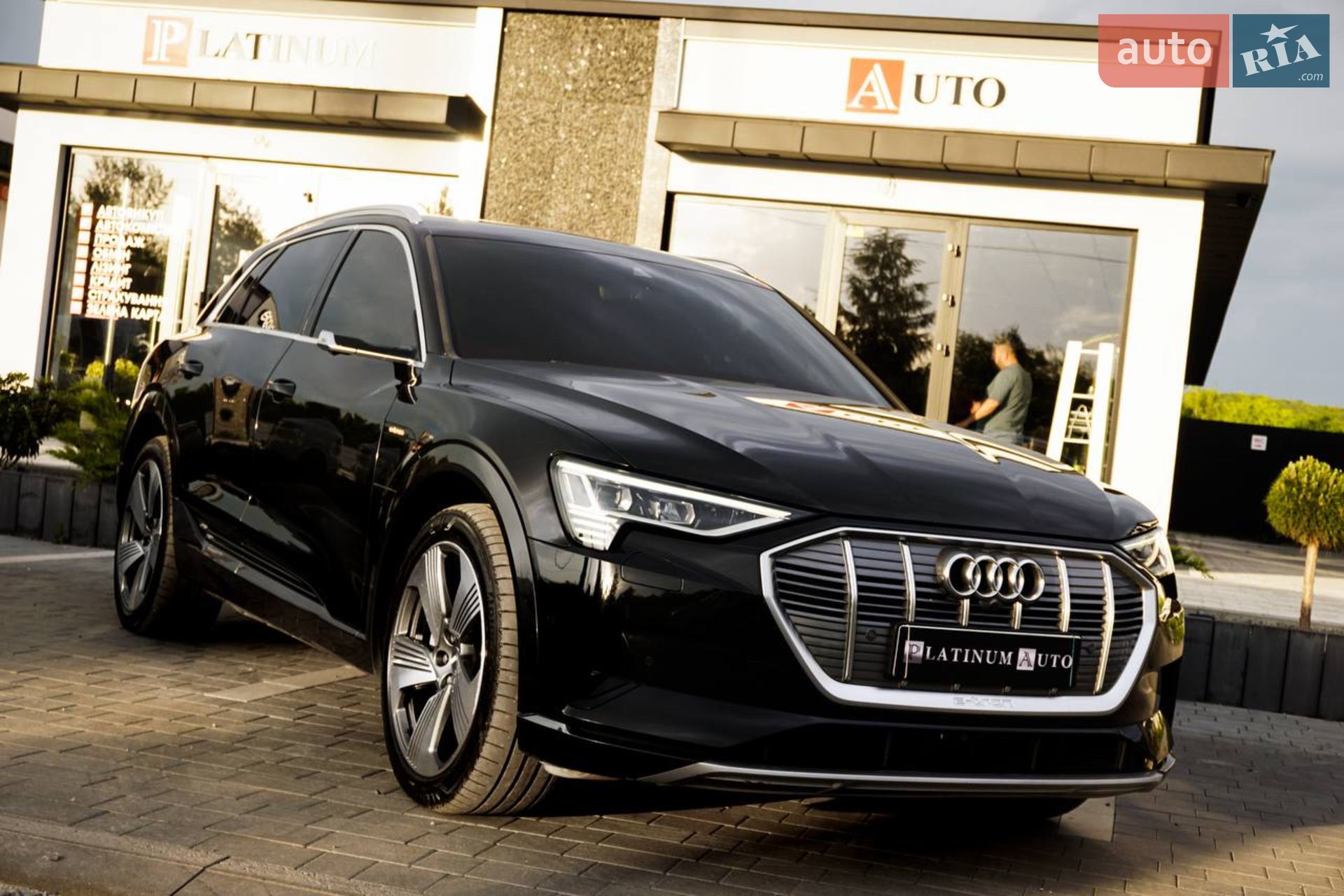 2019 Audi e-tron - мініатюра 16