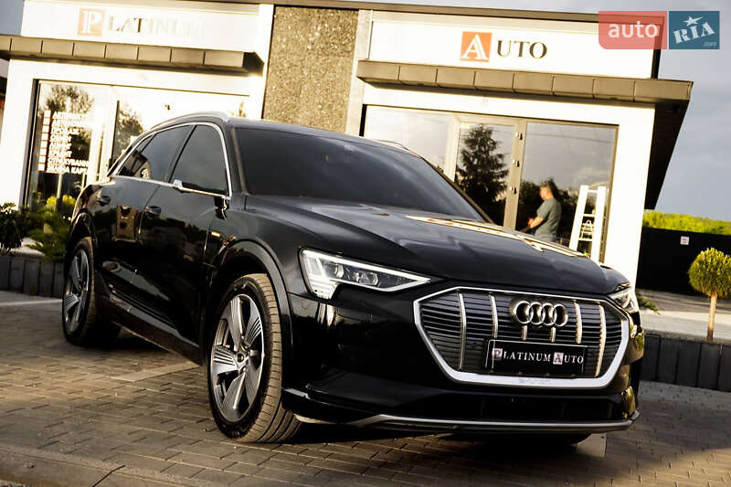 Позашляховик / Кросовер Audi e-tron 2019 в Ужгороді