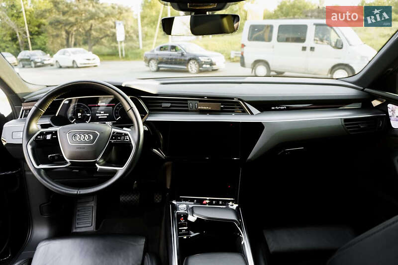 Позашляховик / Кросовер Audi e-tron 2019 в Ужгороді