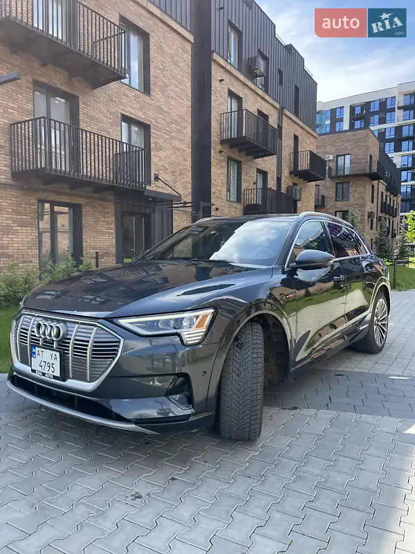 Audi e-tron