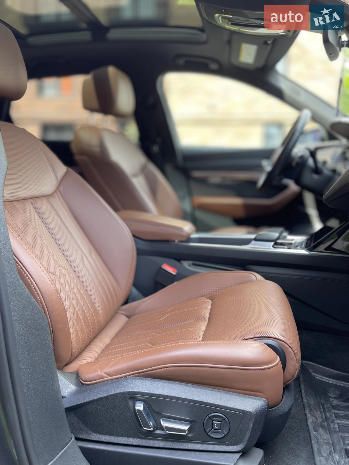2019 Audi e-tron - мініатюра 25