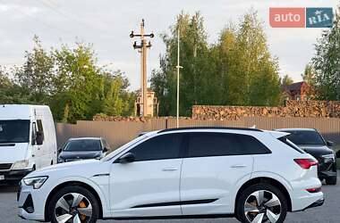 Внедорожник / Кроссовер Audi e-tron 2020 в 