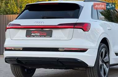 Внедорожник / Кроссовер Audi e-tron 2020 в 