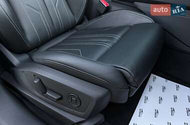 Внедорожник / Кроссовер Audi e-tron 2020 в 