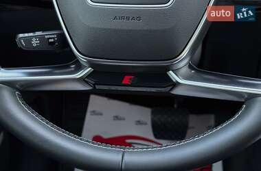 Внедорожник / Кроссовер Audi e-tron 2020 в 
