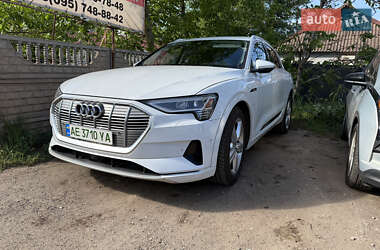 Audi e-tron 2019