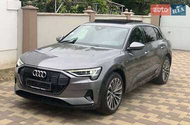 Позашляховик / Кросовер Audi e-tron 2020 в 