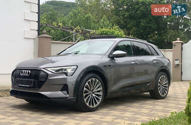 Позашляховик / Кросовер Audi e-tron 2020 в 