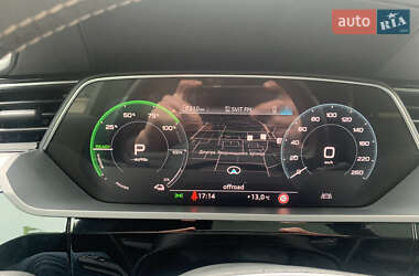 Позашляховик / Кросовер Audi e-tron 2020 в 