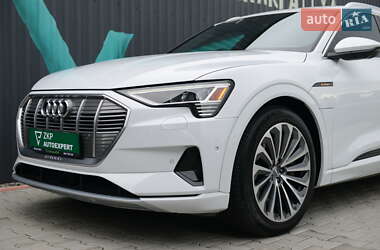 Позашляховик / Кросовер Audi e-tron 2019 в 